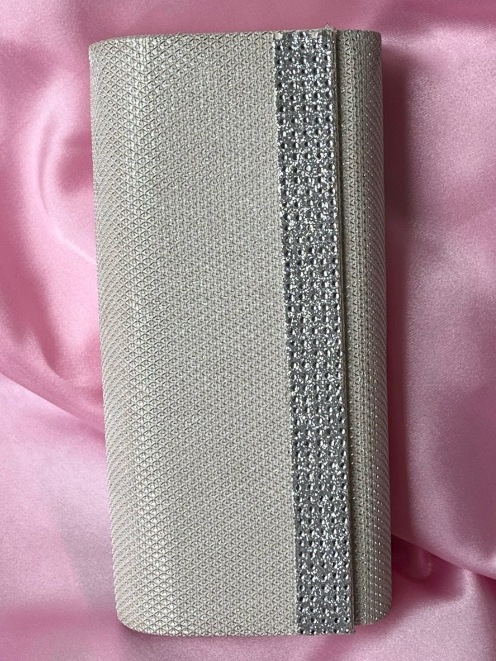 Judith Leiber Couture Silver Mesh Clutch / Sunglasses Case